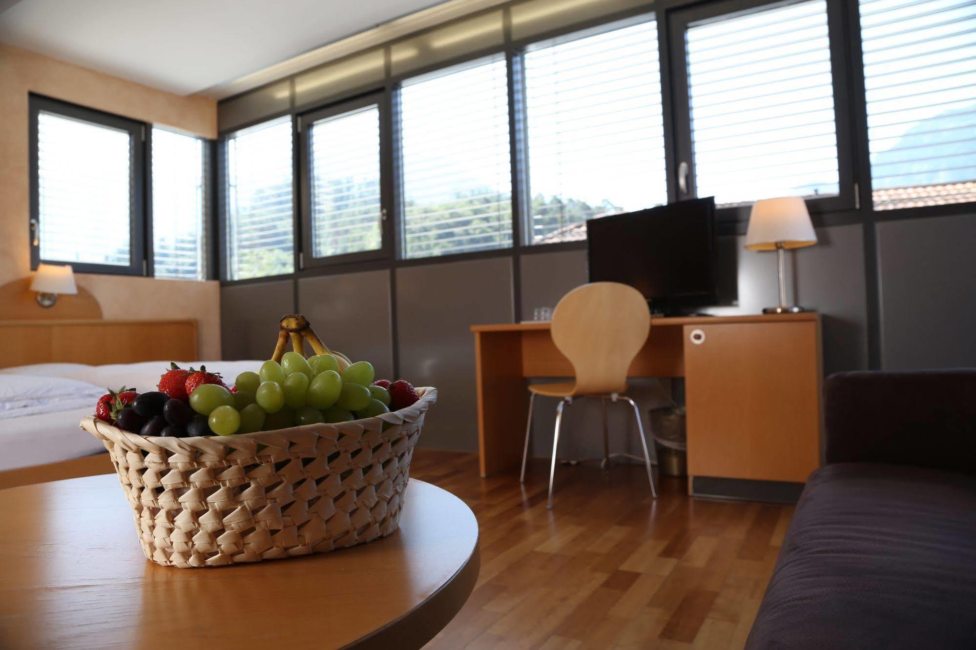 Hotel Crystal 3*